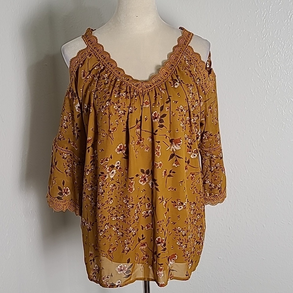 Knit Works Gold Floral Cold-Shoulder Top, Lace Embroidered Accents Girls Large